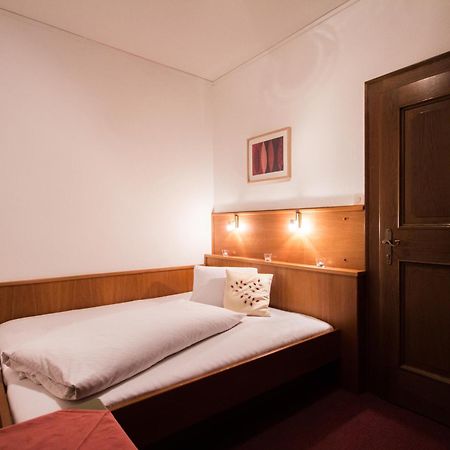 Hotel Restaurant Platzer Gmund in Karnten Room photo