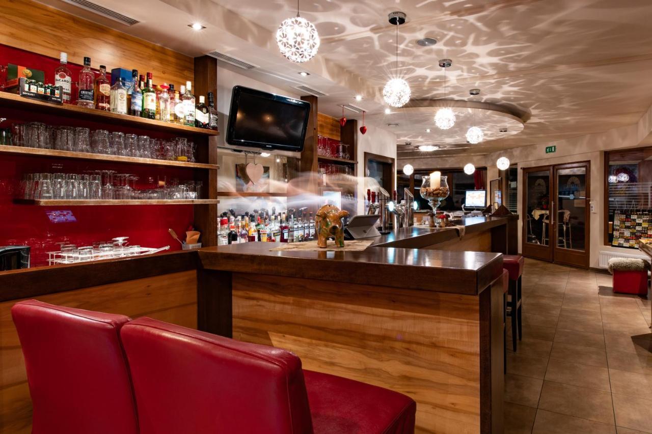 Hotel Restaurant Platzer Gmund in Karnten Exterior photo