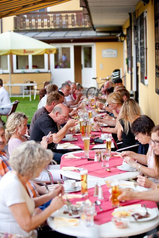 Hotel Restaurant Platzer Gmund in Karnten Exterior photo