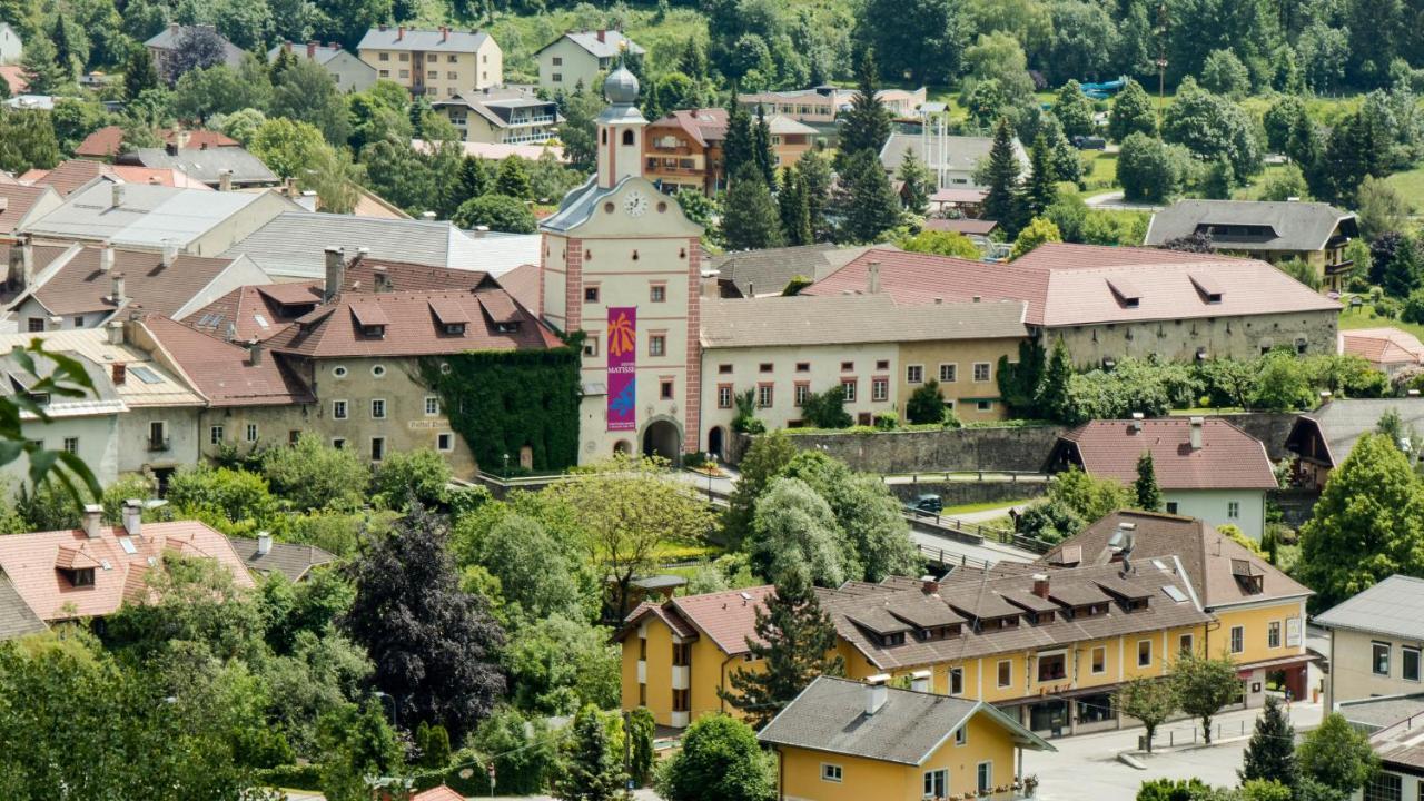 Hotel Restaurant Platzer Gmund in Karnten Exterior photo