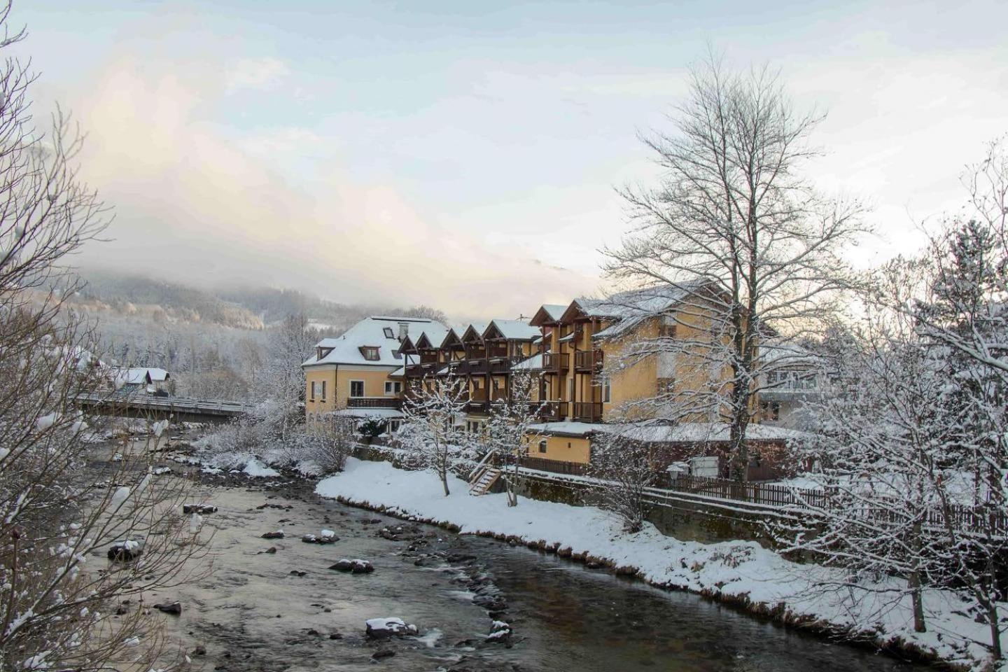 Hotel Restaurant Platzer Gmund in Karnten Exterior photo